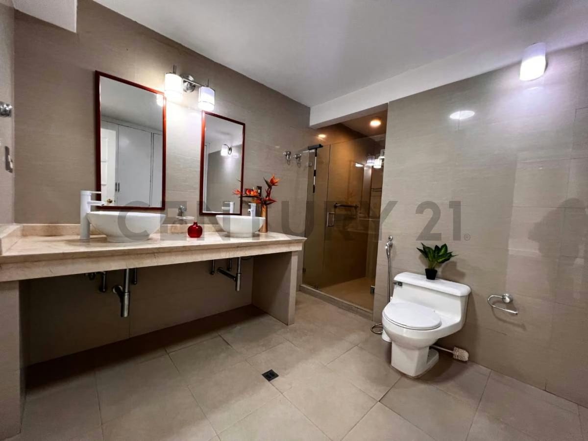 PH EN VENTA EN SEBUCAN, donde el Ávila y la ciudad se asoman en cada ventana - 26