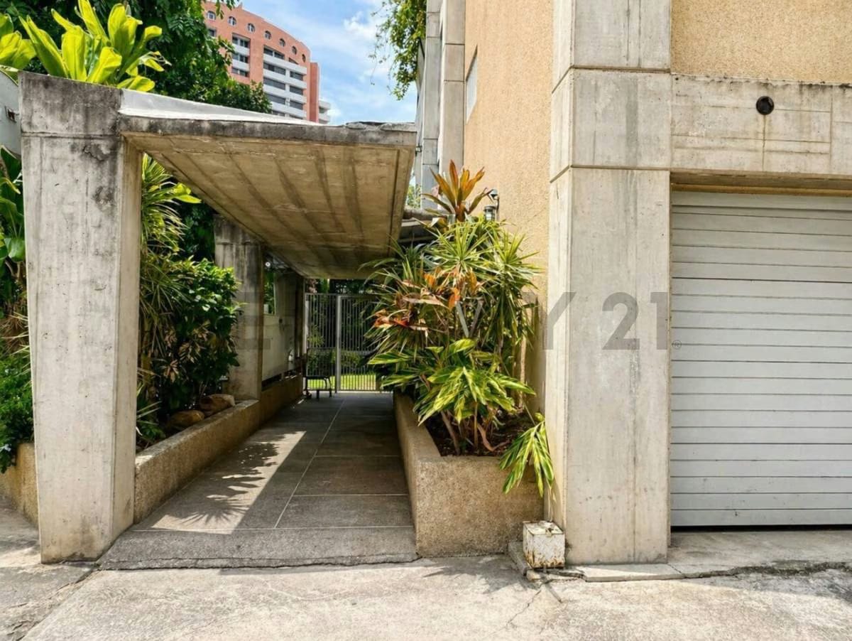 PH EN VENTA EN SEBUCAN, donde el Ávila y la ciudad se asoman en cada ventana - 29
