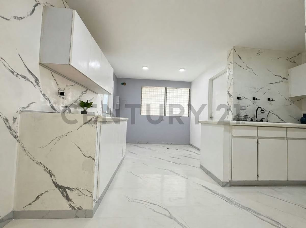 PH EN VENTA EN SEBUCAN, donde el Ávila y la ciudad se asoman en cada ventana - 9