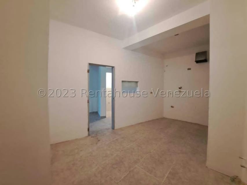 Comercial (Local Comercial) en Venta en Los Jarales, Carabobo - 11
