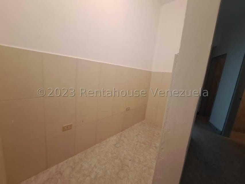 Comercial (Local Comercial) en Venta en Los Jarales, Carabobo - 13