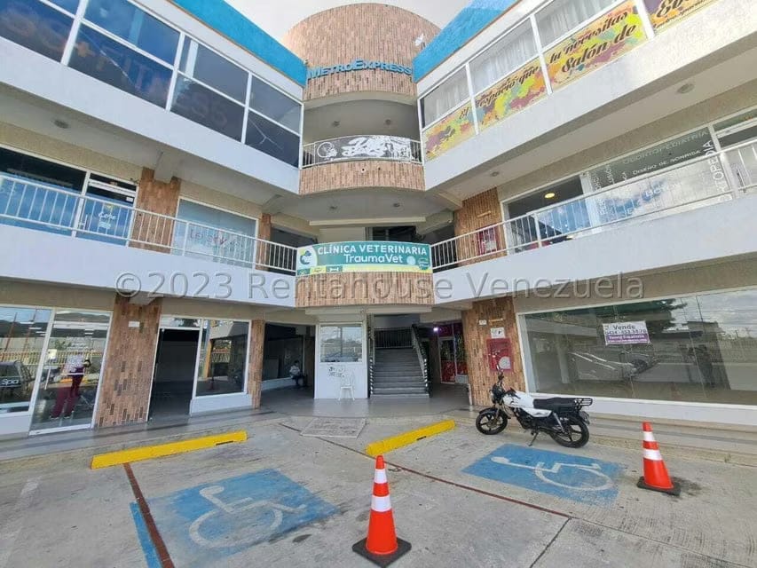 Comercial (Local Comercial) en Venta en Los Jarales, Carabobo - 4