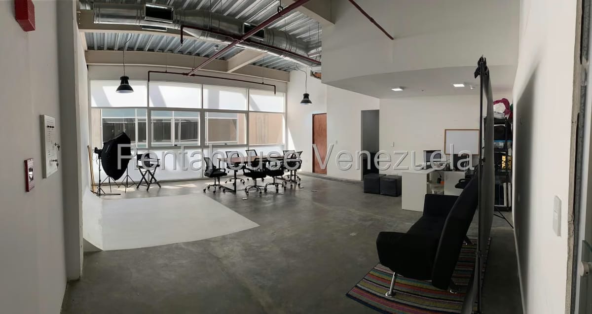 Comercial (Oficina) en Venta en Cerro Verde, Distrito Metropolitano