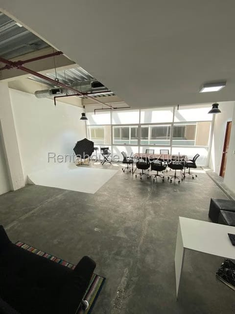 Comercial (Oficina) en Venta en Cerro Verde, Distrito Metropolitano - 7