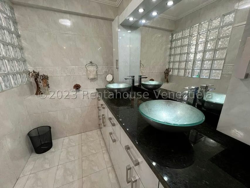 Casa (1 Nivel) en Venta en Prados del Este, Distrito Metropolitano - 15