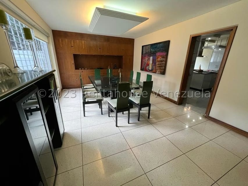 Casa (1 Nivel) en Venta en Prados del Este, Distrito Metropolitano - 27