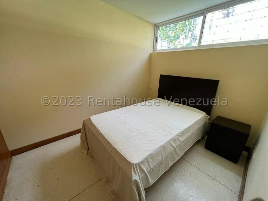 Casa (1 Nivel) en Venta en Prados del Este, Distrito Metropolitano - 42