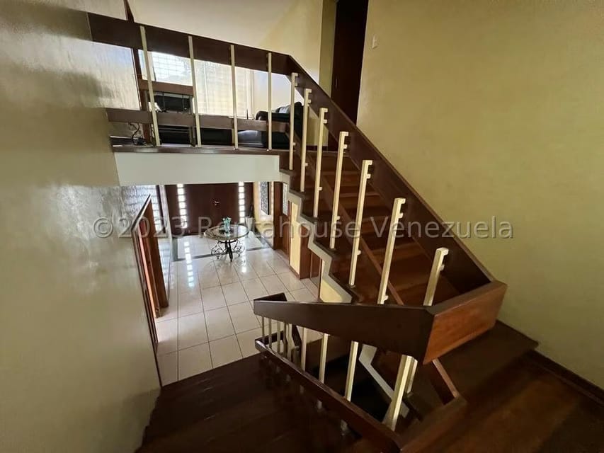 Casa (1 Nivel) en Venta en Prados del Este, Distrito Metropolitano - 10