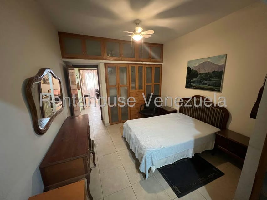 Casa (Duplex) en Venta en La Florida, Distrito Metropolitano - 18