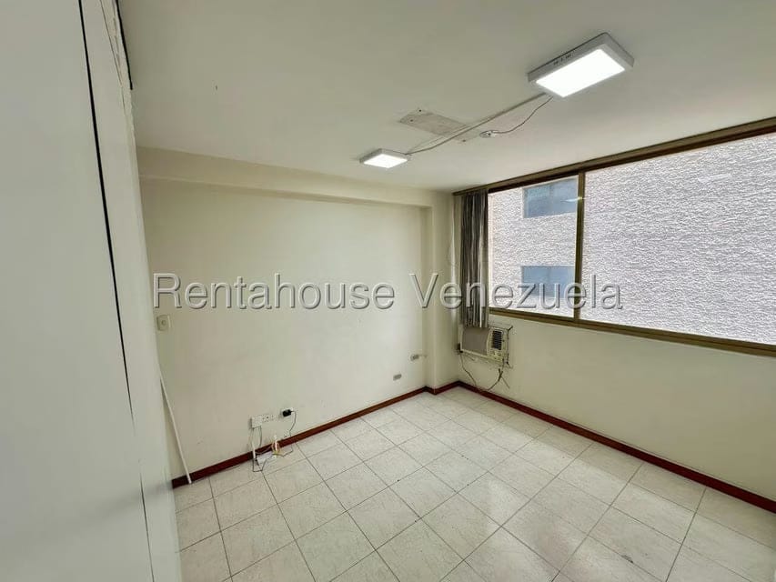 Comercial (Oficina) en Alquiler en Las Mercedes, Distrito Metropolitano - 4