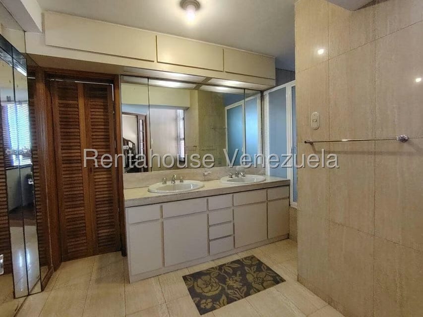 Apartamento (1 Nivel) en Venta en La Lago, Zulia - 34