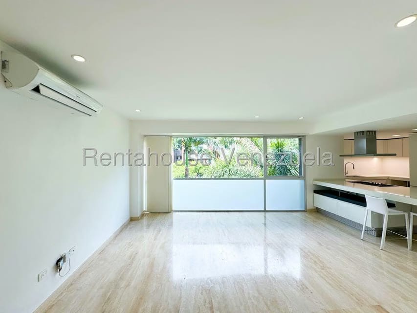 Apartamento (1 Nivel) en Venta en Campo Alegre, Distrito Metropolitano - 3
