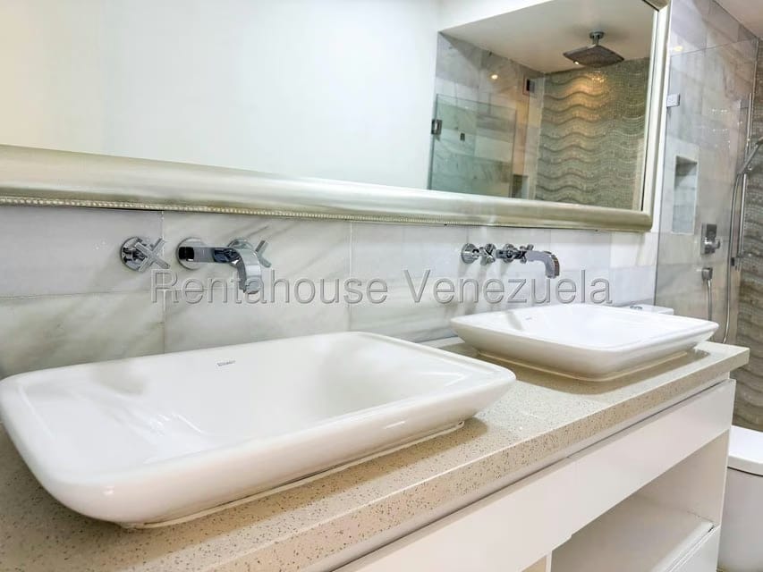 Apartamento (1 Nivel) en Venta en Campo Alegre, Distrito Metropolitano - 30