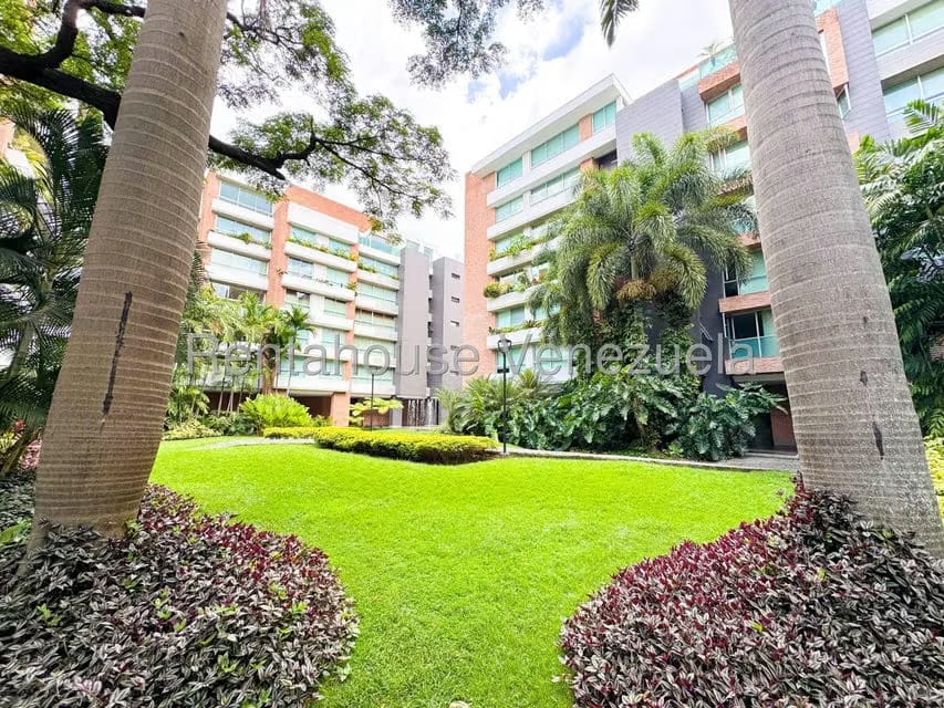 Apartamento (1 Nivel) en Venta en Campo Alegre, Distrito Metropolitano - 46