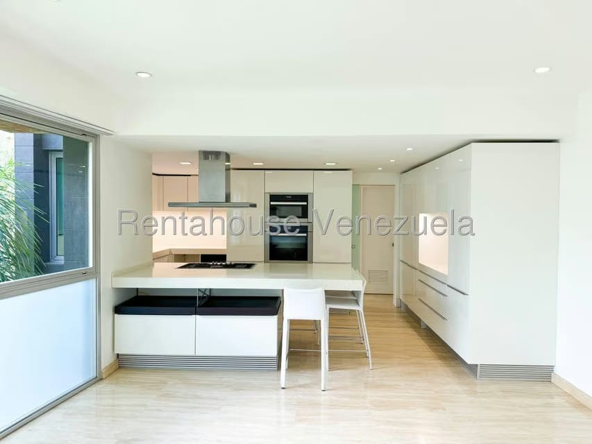 Apartamento (1 Nivel) en Venta en Campo Alegre, Distrito Metropolitano - 6