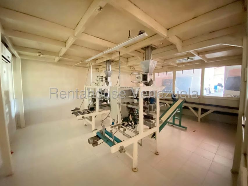 Comercial (Galpon - Deposito) en Venta en Miraflores, Portuguesa - 10