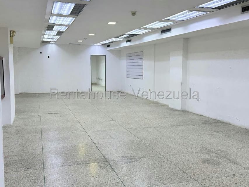 Comercial (Local Comercial) en Venta en Parroquia La Candelaria, Distrito Metropolitano - 6