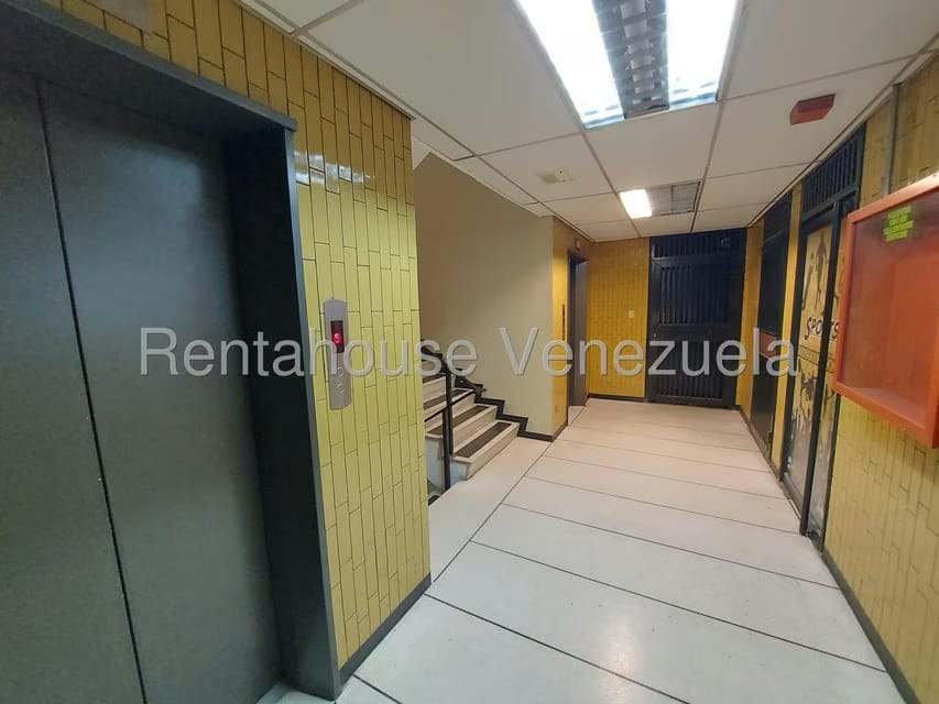 Comercial (Oficina) en Venta en Colinas de Bello Monte, Distrito Metropolitano - 3