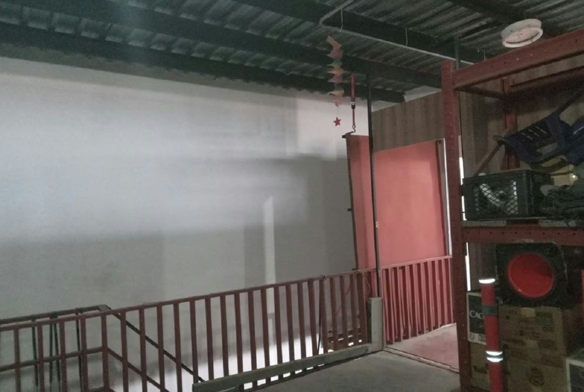 LOCAL COMERCIAL AV FUERZAS ARMADAS - 5