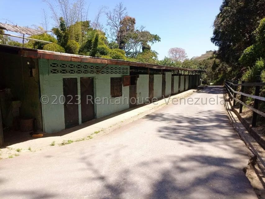 Terreno (Comercial) en Venta en Parque Caiza, Distrito Metropolitano - 25