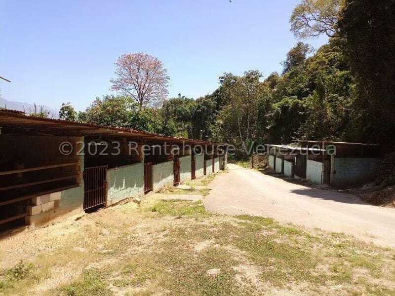 Terreno (Comercial) en Venta en Parque Caiza, Distrito Metropolitano - 27
