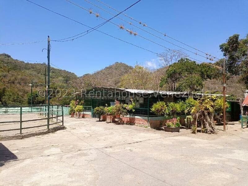 Terreno (Comercial) en Venta en Parque Caiza, Distrito Metropolitano - 31