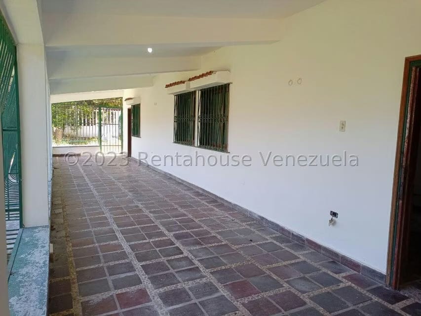 Terreno (Comercial) en Venta en Parque Caiza, Distrito Metropolitano - 6