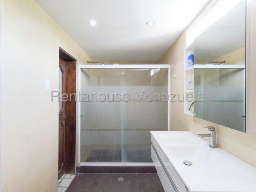 Casa (Duplex) en Venta en Colinas De Santa Rosa, Lara - 22