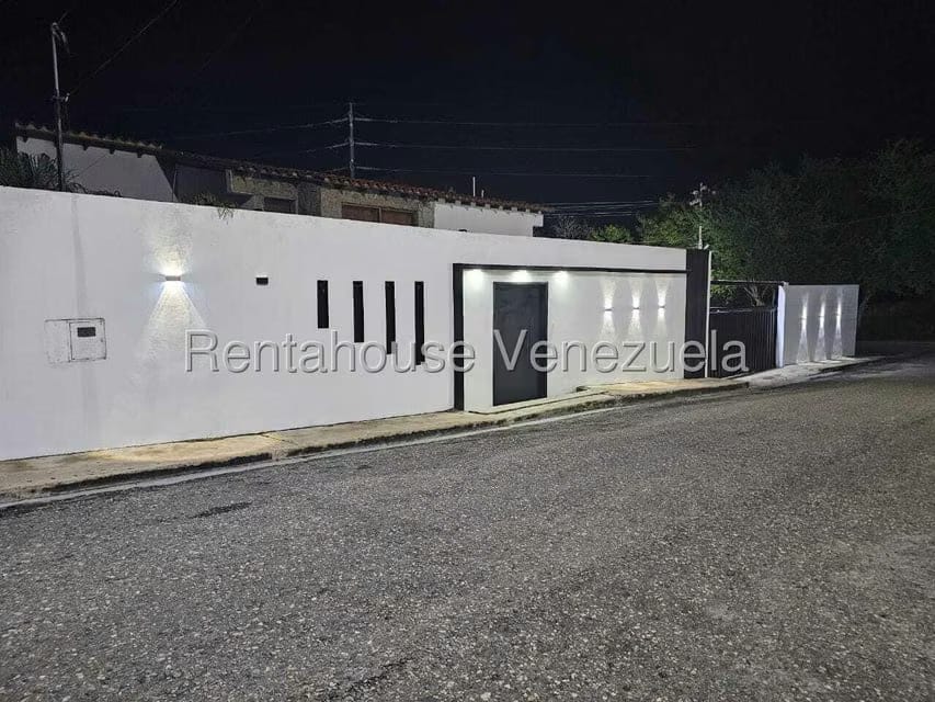 Casa (Duplex) en Venta en Colinas De Santa Rosa, Lara - 37