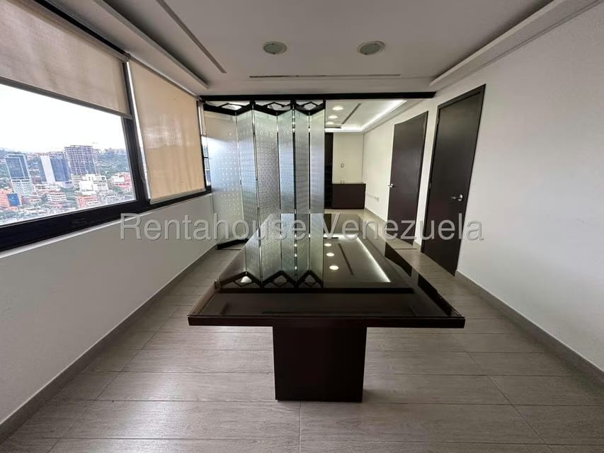 Comercial (Oficina) en Alquiler en Chuao, Distrito Metropolitano - 19