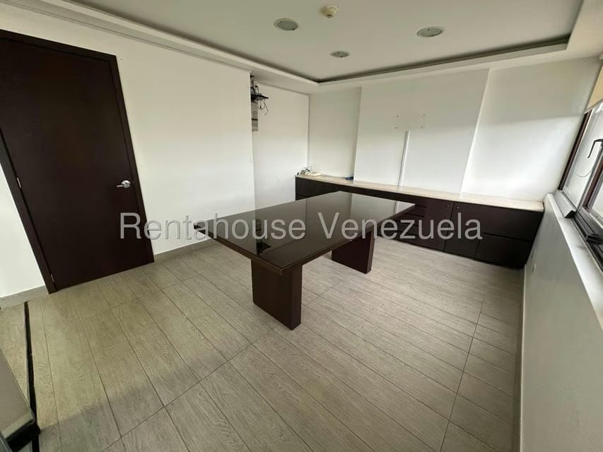 Comercial (Oficina) en Alquiler en Chuao, Distrito Metropolitano - 21