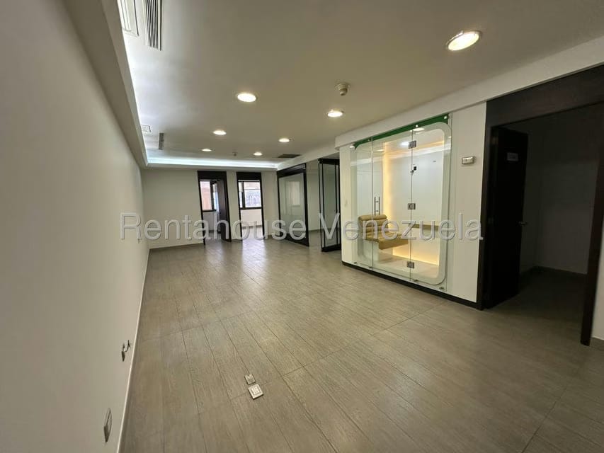 Comercial (Oficina) en Alquiler en Chuao, Distrito Metropolitano - 4