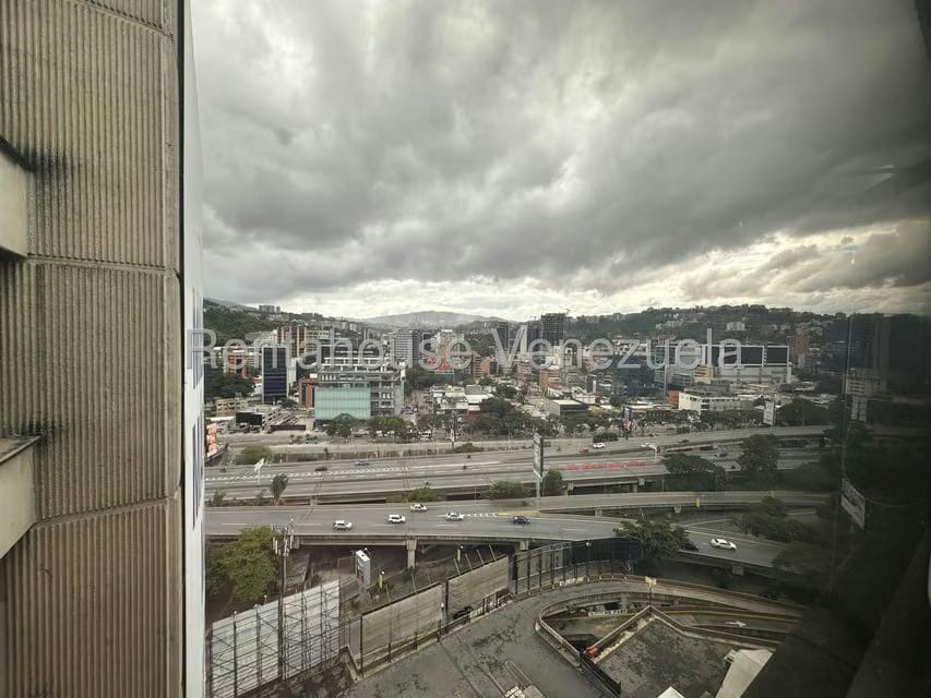 Comercial (Oficina) en Alquiler en Chuao, Distrito Metropolitano - 32