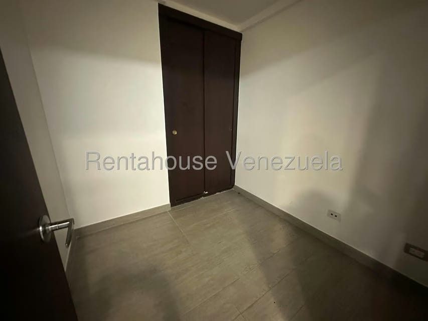 Comercial (Oficina) en Alquiler en Chuao, Distrito Metropolitano - 6