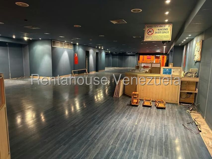 Comercial (Local Comercial) en Venta en Avenida Bella Vista, Zulia - 4