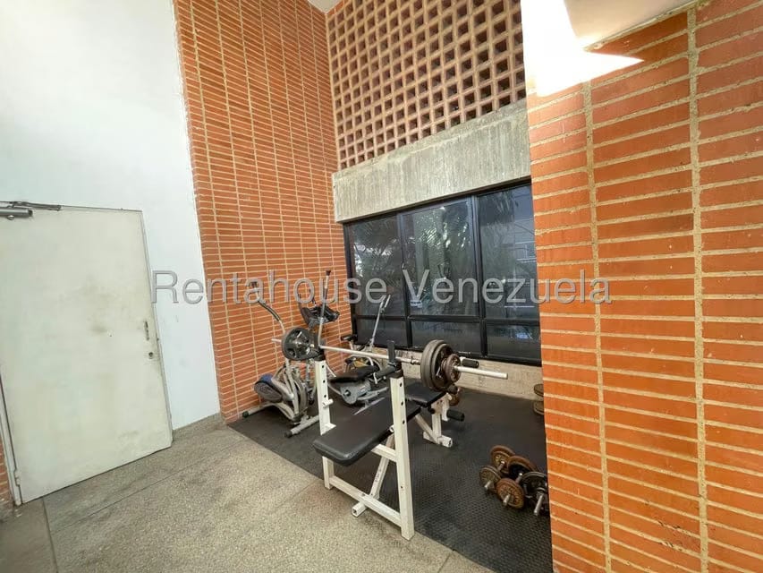 Apartamento (1 Nivel) en Alquiler en El Rosal, Distrito Metropolitano - 13