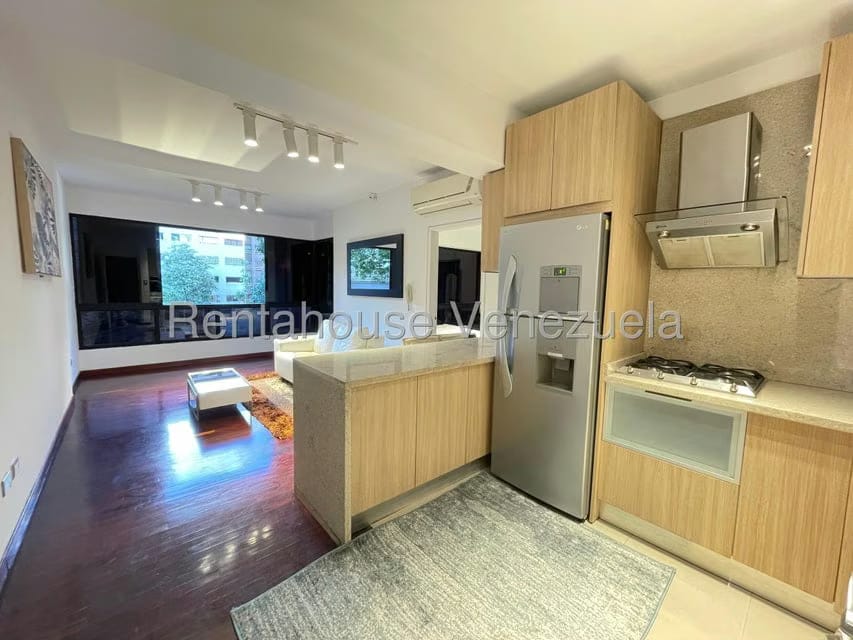 Apartamento (1 Nivel) en Alquiler en El Rosal, Distrito Metropolitano - 18