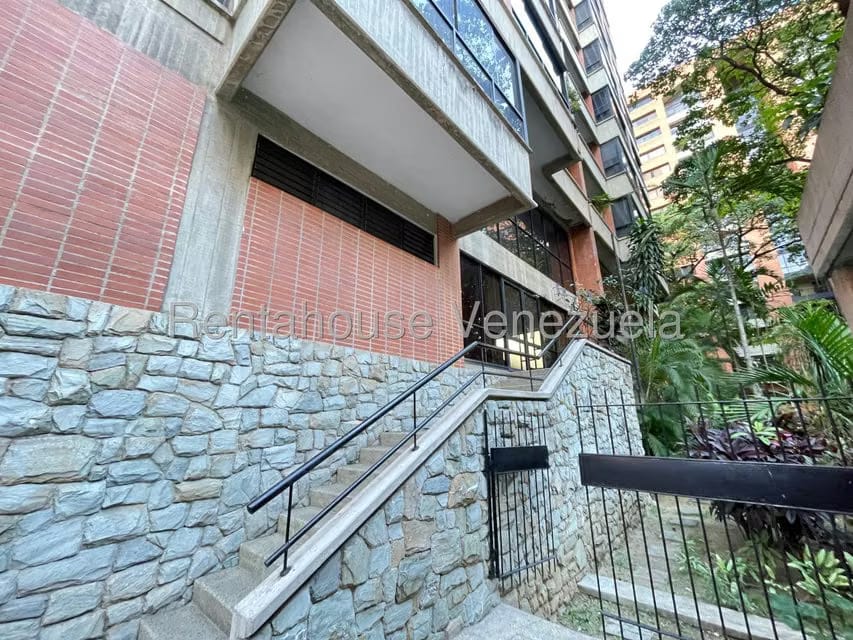 Apartamento (1 Nivel) en Alquiler en El Rosal, Distrito Metropolitano - 3