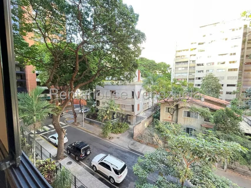 Apartamento (1 Nivel) en Alquiler en El Rosal, Distrito Metropolitano - 29