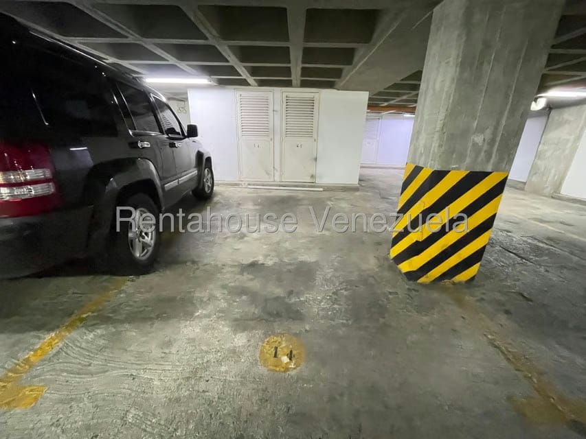 Apartamento (1 Nivel) en Alquiler en El Rosal, Distrito Metropolitano - 39