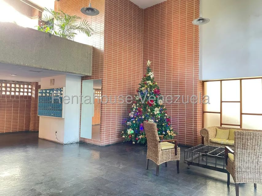 Apartamento (1 Nivel) en Alquiler en El Rosal, Distrito Metropolitano - 5