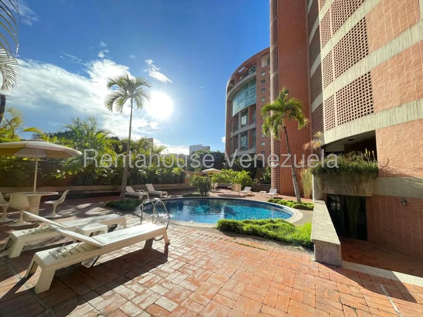 Apartamento (1 Nivel) en Alquiler en El Rosal, Distrito Metropolitano - 8