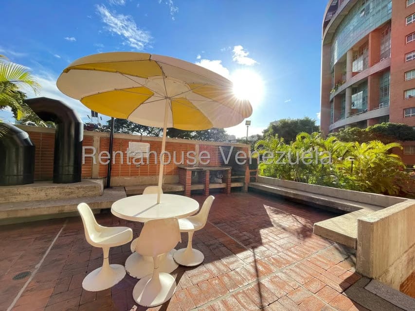 Apartamento (1 Nivel) en Alquiler en El Rosal, Distrito Metropolitano - 9