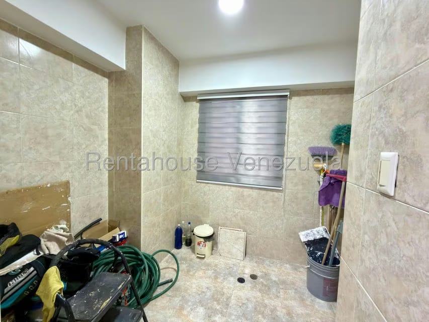 Apartamento (1 Nivel) en Venta en Zona Centro, Aragua - 12