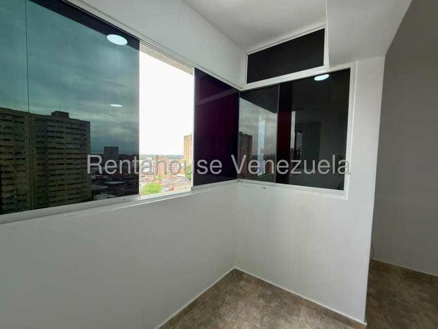 Apartamento (1 Nivel) en Venta en Zona Centro, Aragua - 16