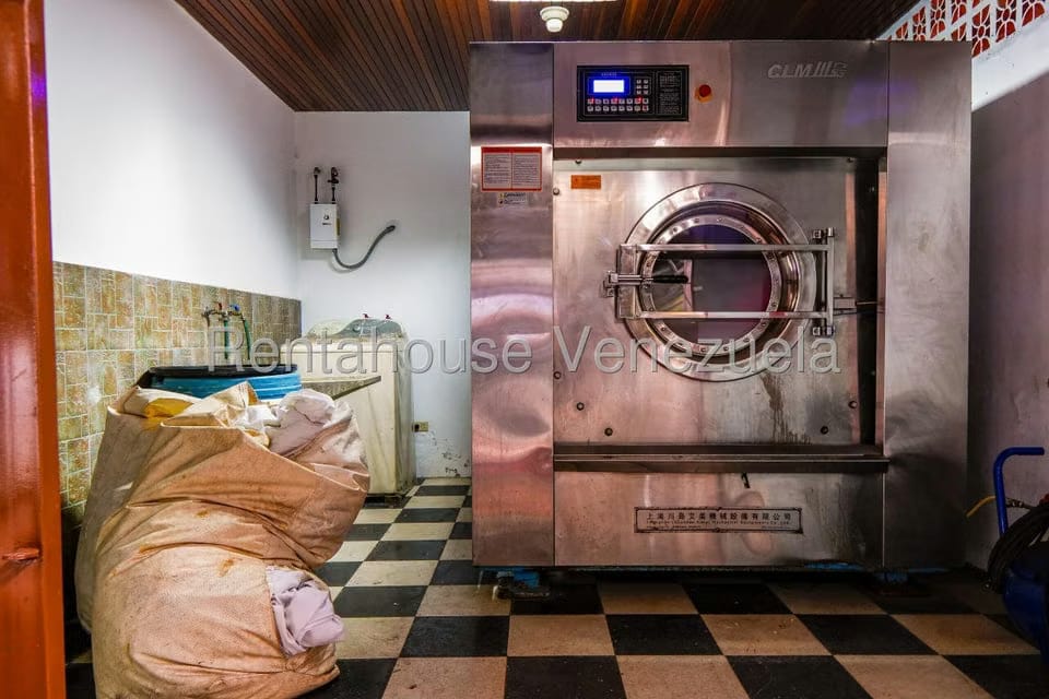 Negocios y Empresas (Entretenimiento) en Venta en La Florida, Distrito Metropolitano - 9