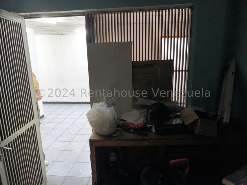 Comercial (Oficina) en Alquiler en Parroquia La Candelaria, Distrito Metropolitano - 12