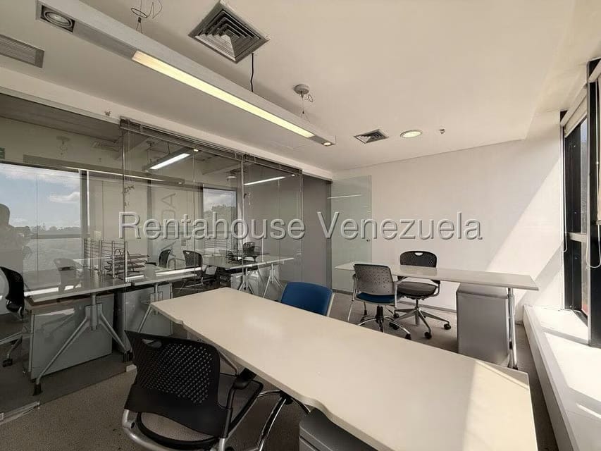 Comercial (Local Comercial) en Venta en La Lagunita Country Club, Distrito Metropolitano - 11