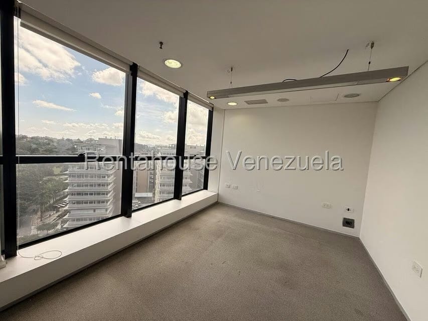 Comercial (Local Comercial) en Venta en La Lagunita Country Club, Distrito Metropolitano - 20