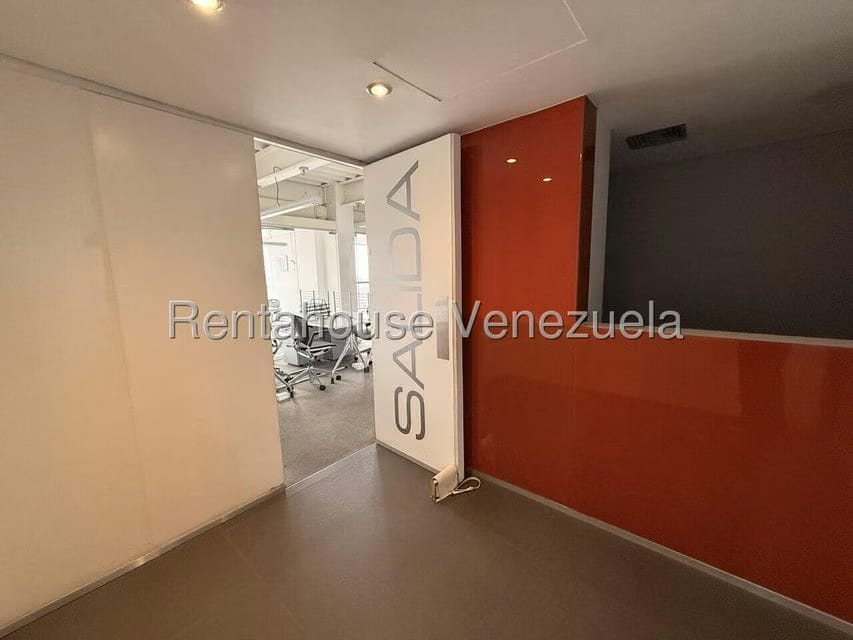 Comercial (Local Comercial) en Venta en La Lagunita Country Club, Distrito Metropolitano - 5